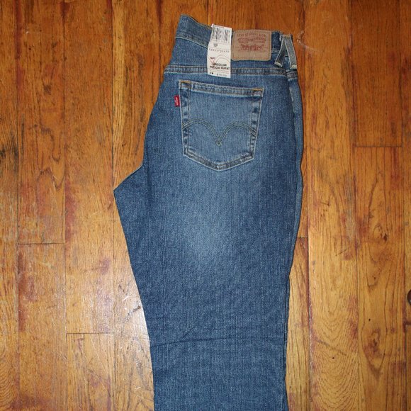 BNWT Levis 550 Boot-Cut Jeans - Picture 2 of 7